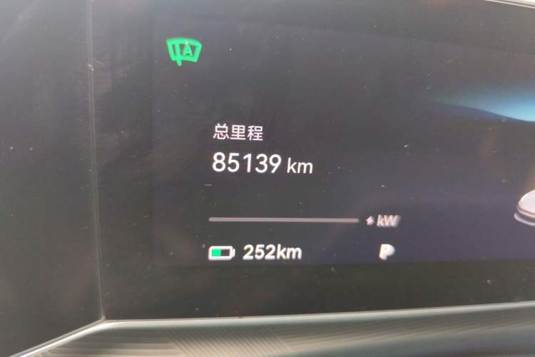 Used Zeekr 001 2021 Long-Range Dual-Motor WE Edition Odometer Close Up