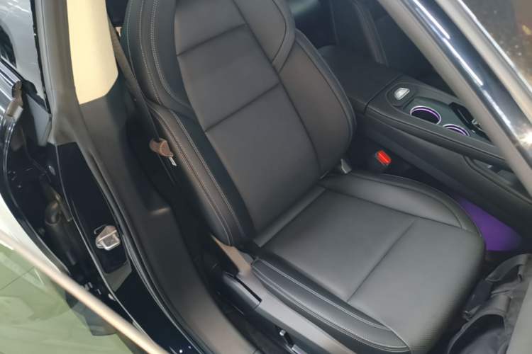 Used Zeekr 001 2021 Ultra-Long Range Single-Motor WE Edition Right Front Seat