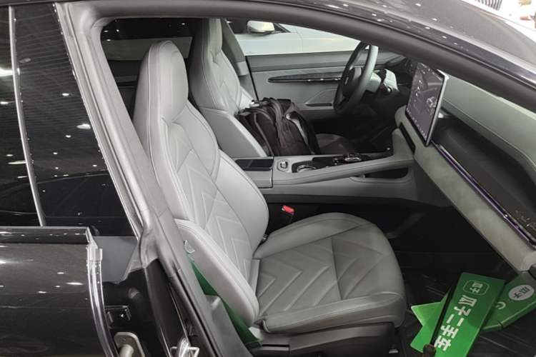 Used Zeekr 001 2021 Ultra-Long Range Dual-Motor YOU Version Right Front Seat