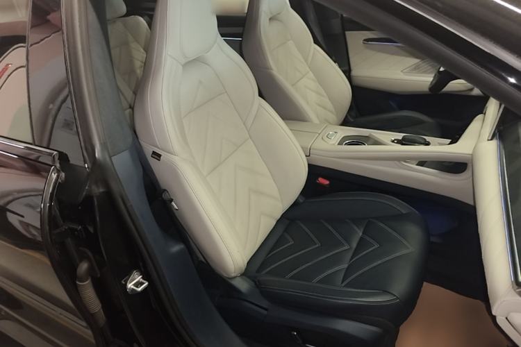 Used Zeekr 001 2021 Long-Range Dual-Motor WE Edition Right Front Seat