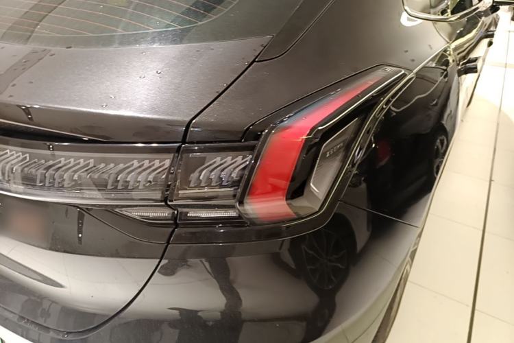 Used Zeekr 001 2021 Long-Range Dual-Motor WE Edition Right Rear Taillight