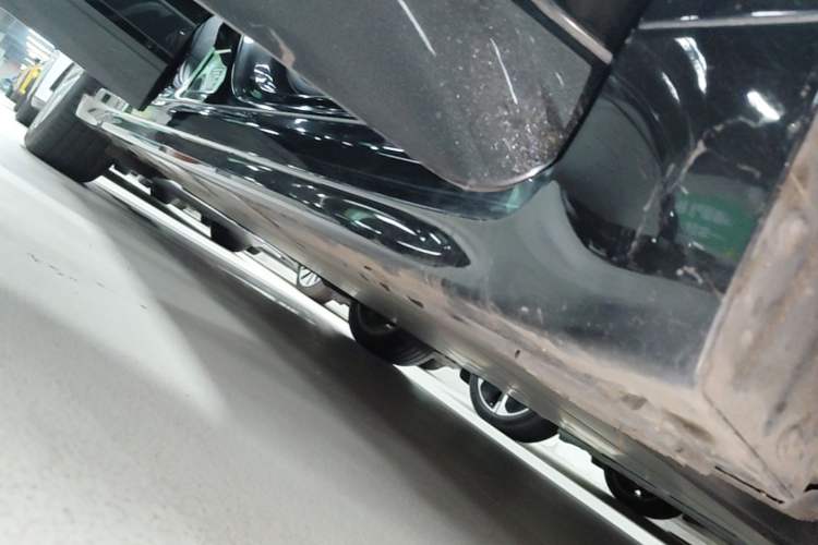 Used Zeekr 001 2021 Ultra-Long Range Dual-Motor YOU Version Right Side Sill