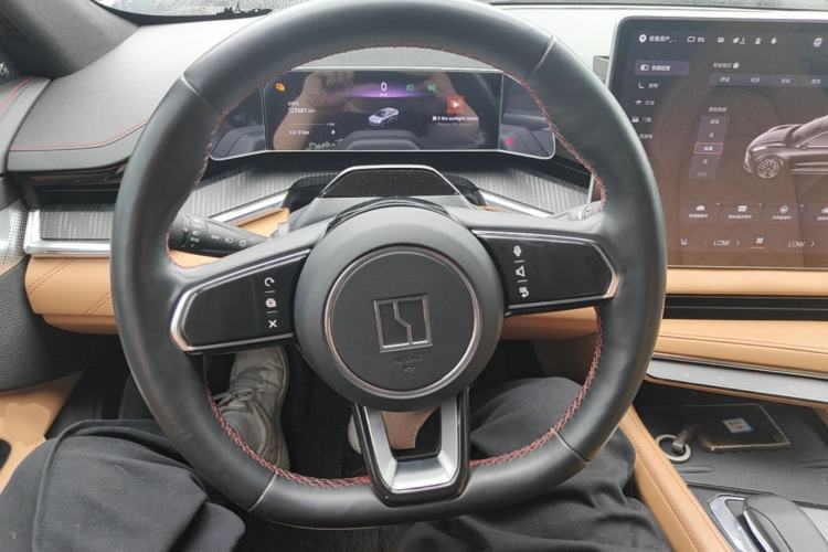 Used Zeekr 001 2021 Ultra-Long Range Dual-Motor YOU Version Steering Wheel