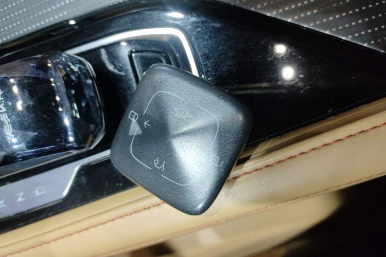 Used Zeekr 001 2021 Ultra-Long Range Dual-Motor YOU Version Vehicle Key