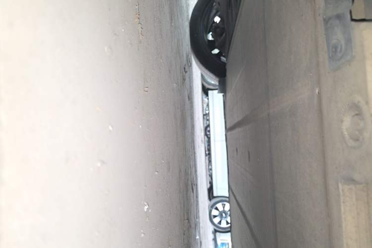 Used Zeekr 001 2021 Ultra-Long Range Dual-Motor YOU Version Chassis Rear Right