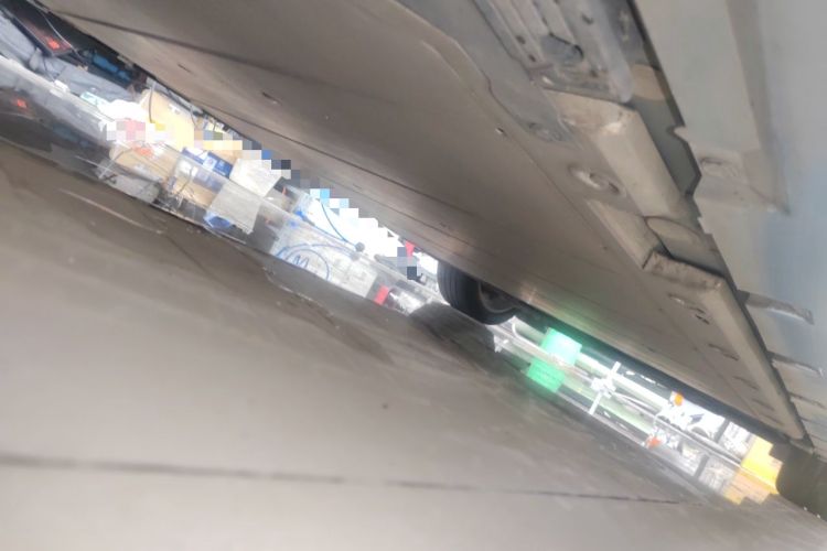 Used Zeekr 001 2021 Ultra-Long Range Dual-Motor YOU Version Chassis Rear Right