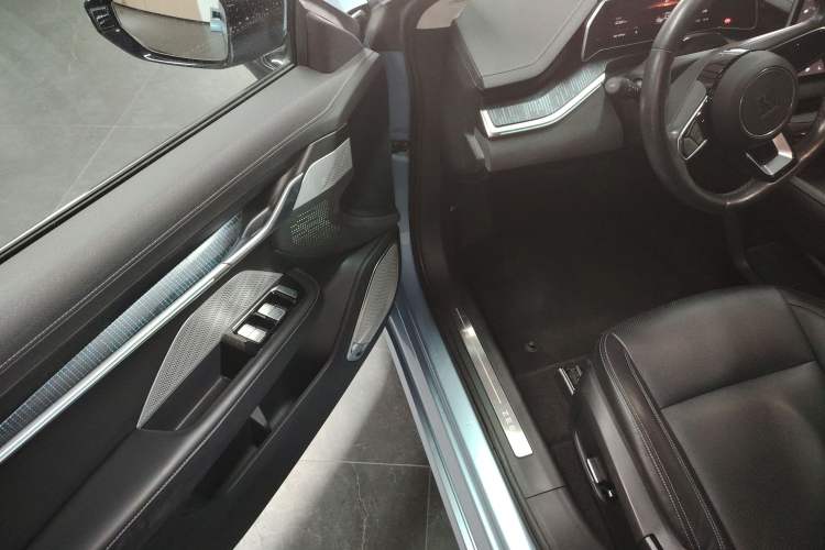 Used Zeekr 001 2021 Long-Range Dual-Motor WE Edition Driver Seat