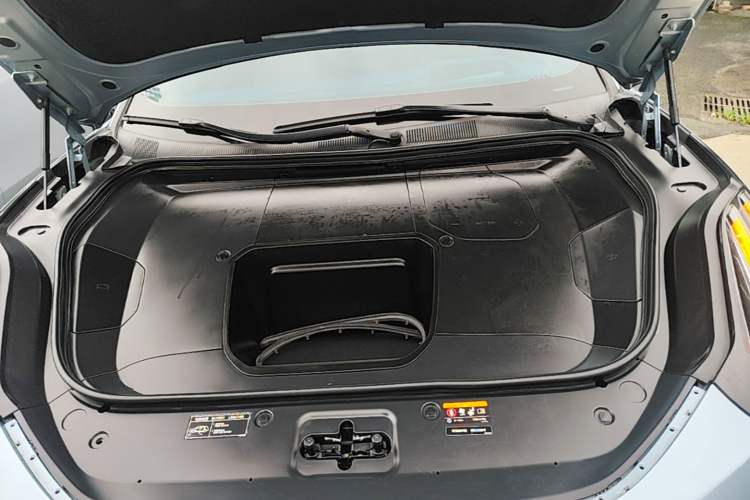 Used Zeekr 001 2021 Ultra-Long Range Dual-Motor YOU Version Engine Bay