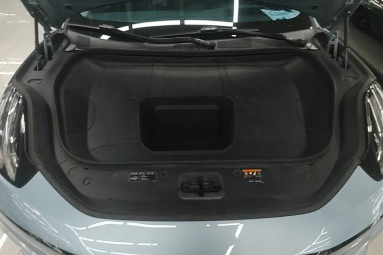 Used Zeekr 001 2021 Long-Range Dual-Motor WE Edition Engine Bay