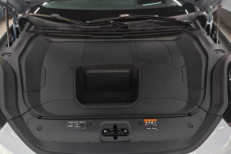 Used Zeekr 001 2021 Ultra-Long Range Dual-Motor YOU Version Engine Bay
