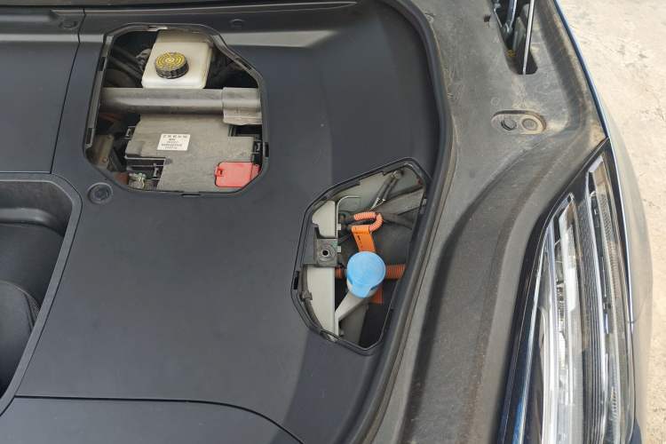 Used Zeekr 001 2021 Long-Range Dual-Motor WE Edition Engine Bay Left