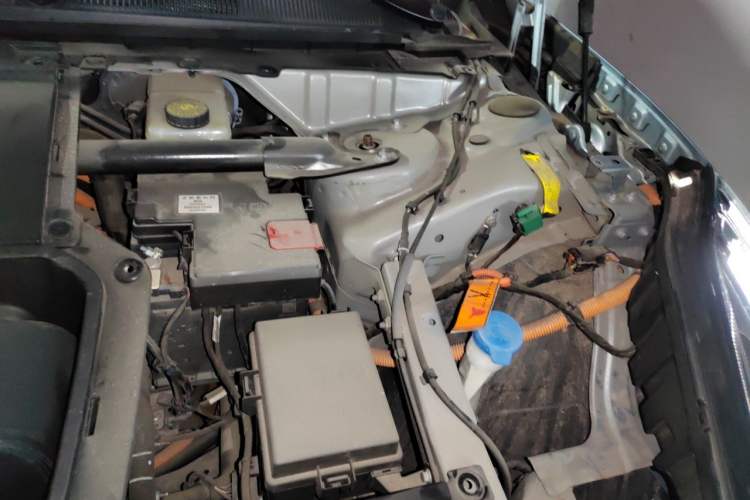 Used Zeekr 001 2021 Long-Range Dual-Motor WE Edition Engine Bay Left