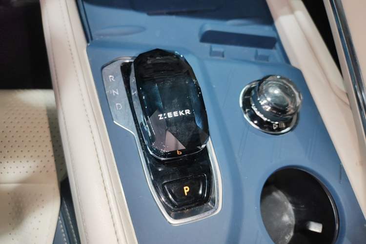 Used Zeekr 001 2021 Ultra-Long Range Dual-Motor YOU Version Gear Lever