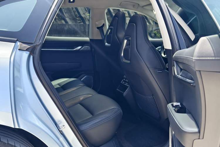 Used Zeekr 001 2021 Ultra-Long Range Single-Motor WE Edition Interior 2