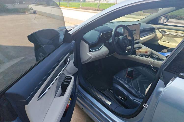 Used Zeekr 001 2021 Long-Range Dual-Motor WE Edition Interior 3