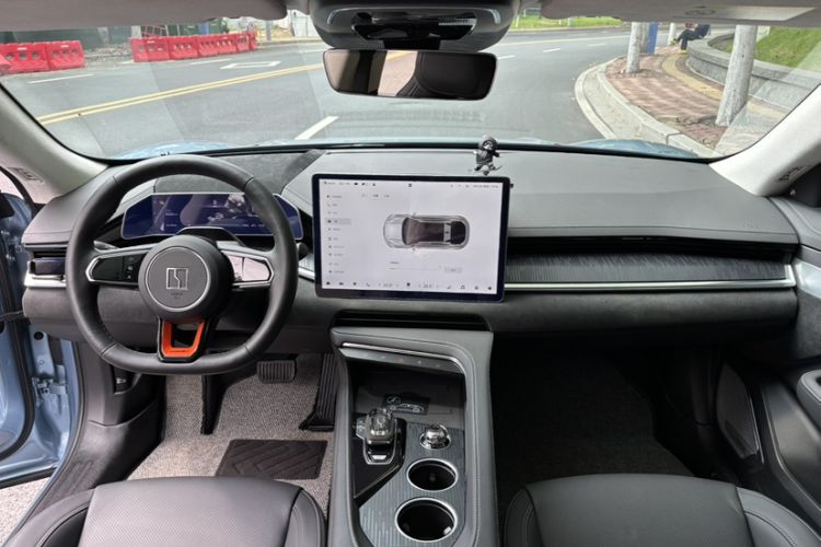 Used Zeekr 001 2021 Ultra-Long Range Single-Motor WE Edition Interior 6