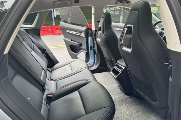 Used Zeekr 001 2021 Ultra-Long Range Single-Motor WE Edition Interior 8