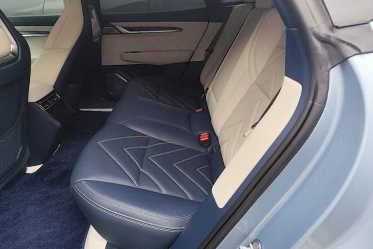 Used Zeekr 001 2021 Ultra-Long Range Dual-Motor YOU Version Left Rear Seat