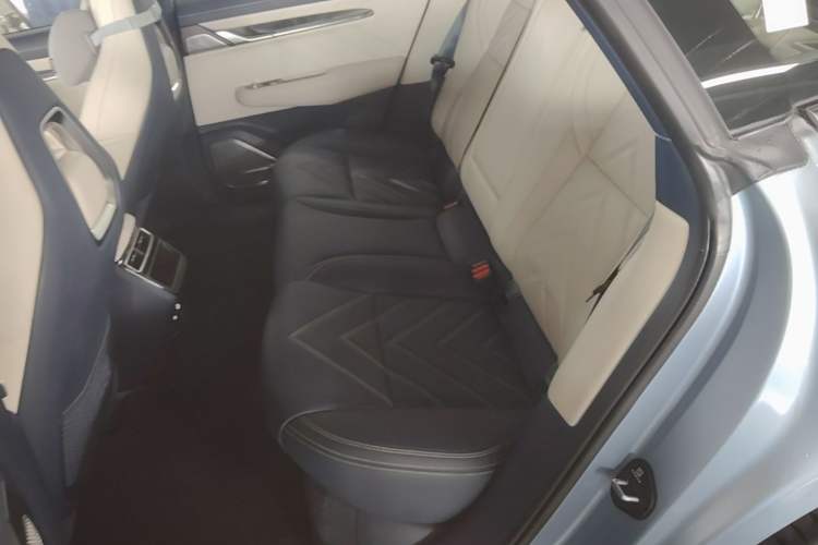 Used Zeekr 001 2021 Ultra-Long Range Single-Motor WE Edition Left Rear Seat