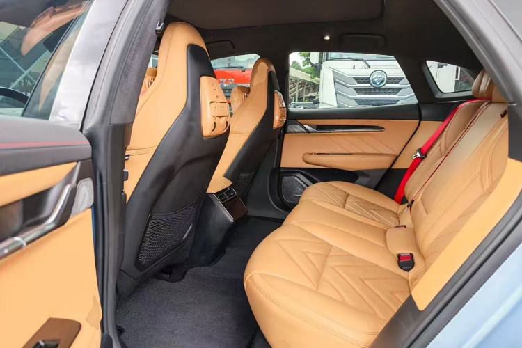 Used Zeekr 001 2021 Long-Range Dual-Motor WE Edition Left Rear Seat