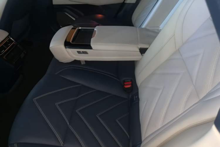 Used Zeekr 001 2021 Ultra-Long Range Single-Motor WE Edition Left Rear Seat