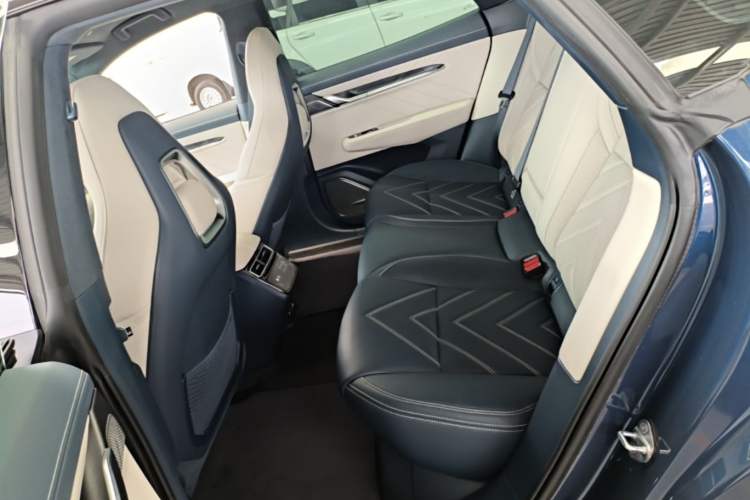 Used Zeekr 001 2021 Long-Range Dual-Motor WE Edition Left Rear Seat