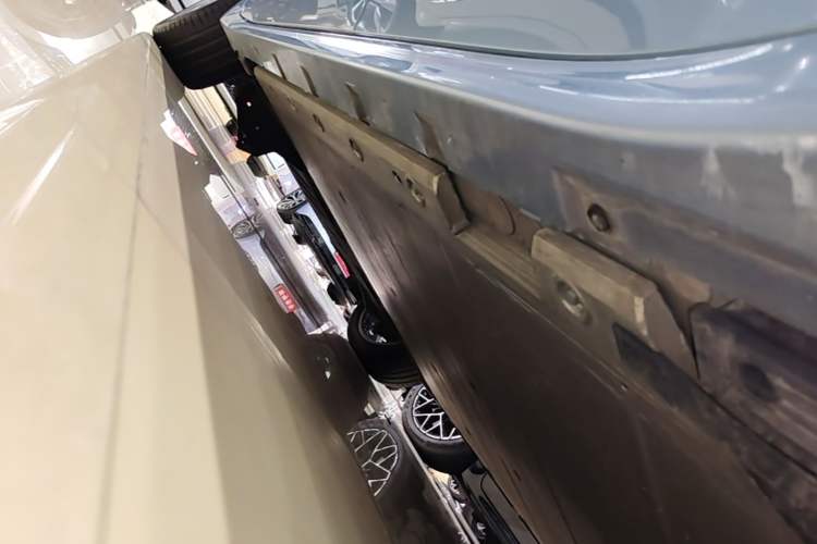 Used Zeekr 001 2021 Ultra-Long Range Single-Motor WE Edition Left Side Sill