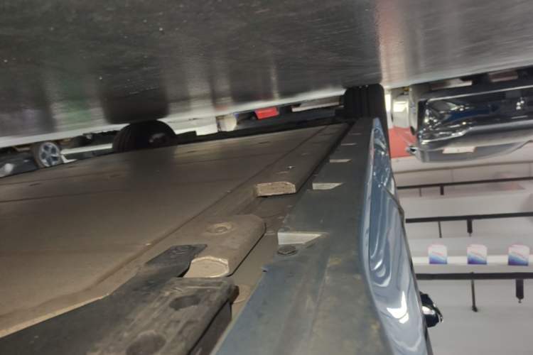 Used Zeekr 001 2021 Ultra-Long Range Single-Motor WE Edition Left Side Sill