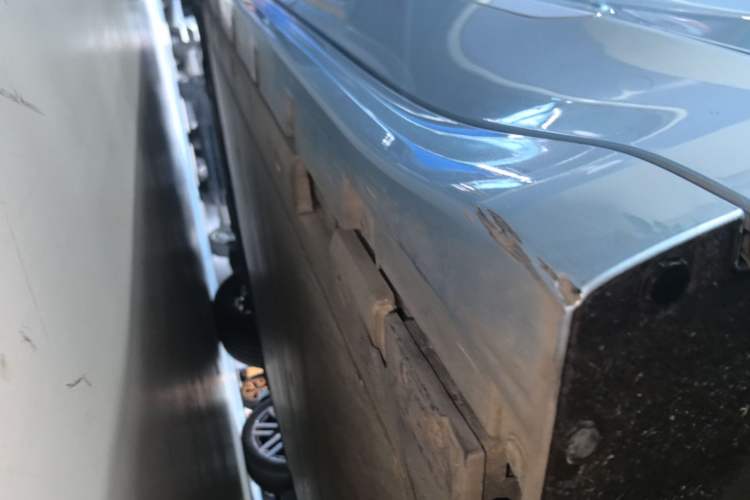 Used Zeekr 001 2021 Ultra-Long Range Single-Motor WE Edition Left Side Sill