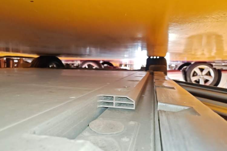 Used Zeekr 001 2021 Long-Range Dual-Motor WE Edition Left Side Sill