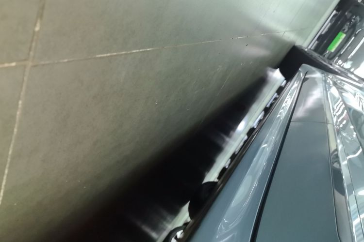 Used Zeekr 001 2021 Ultra-Long Range Dual-Motor YOU Version Left Side Sill