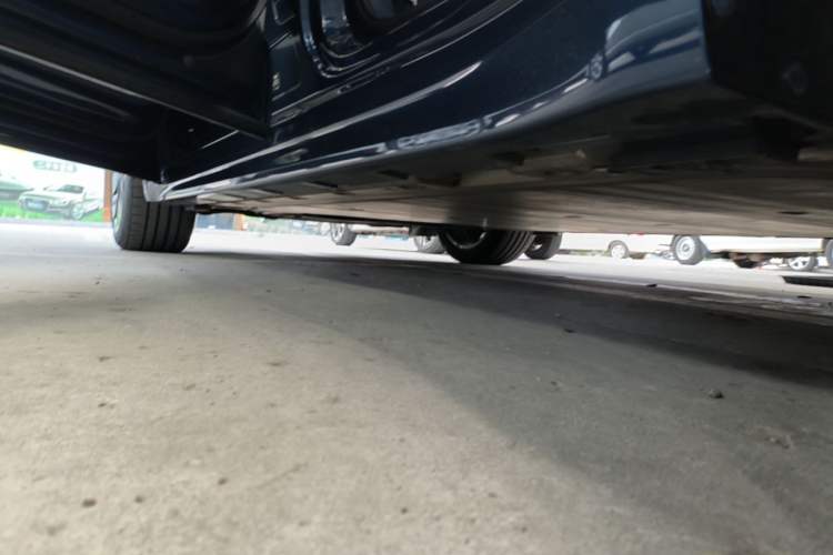 Used Zeekr 001 2021 Long-Range Dual-Motor WE Edition Left Side Sill