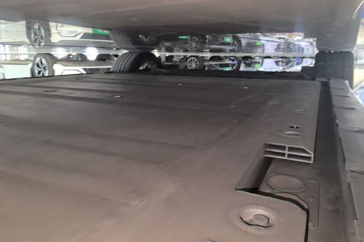 Used Zeekr 001 2021 Long-Range Dual-Motor WE Edition Left Side Sill