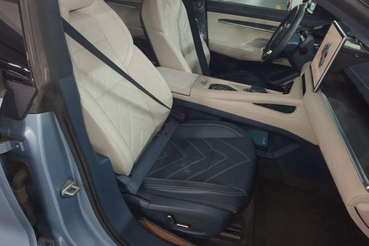Used Zeekr 001 2021 Ultra-Long Range Single-Motor WE Edition Right Front Seat