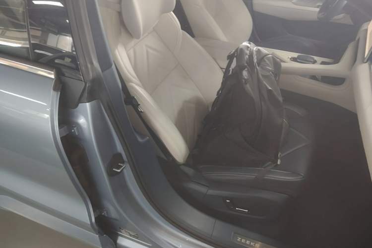 Used Zeekr 001 2021 Ultra-Long Range Single-Motor WE Edition Right Front Seat