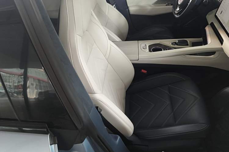 Used Zeekr 001 2021 Long-Range Dual-Motor WE Edition Right Front Seat