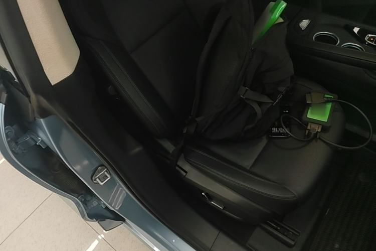 Used Zeekr 001 2021 Long-Range Dual-Motor WE Edition Right Front Seat