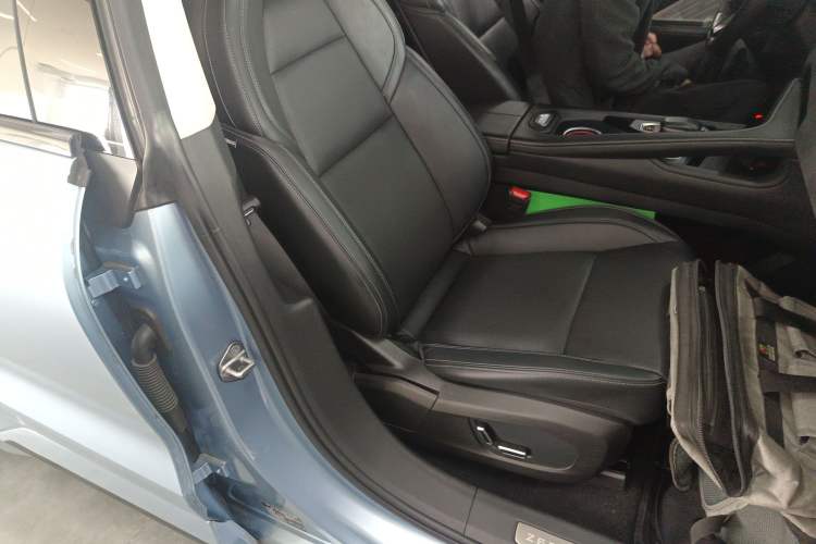 Used Zeekr 001 2021 Ultra-Long Range Single-Motor WE Edition Right Front Seat