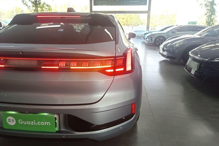 Used Zeekr 001 2021 Ultra-Long Range Single-Motor WE Edition Right Rear Taillight