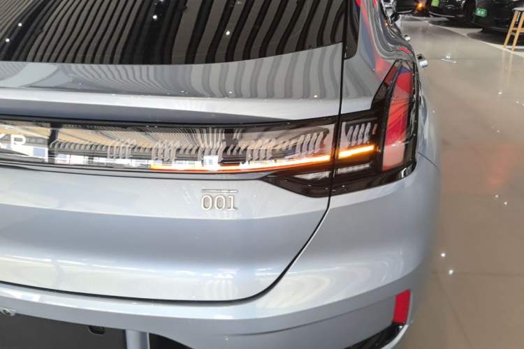 Used Zeekr 001 2021 Long-Range Dual-Motor WE Edition Right Rear Taillight
