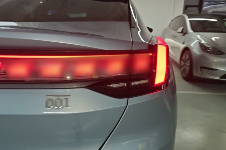 Used Zeekr 001 2021 Ultra-Long Range Single-Motor WE Edition Right Rear Taillight