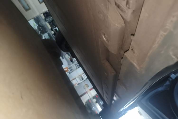 Used Zeekr 001 2021 Ultra-Long Range Single-Motor WE Edition Right Side Sill