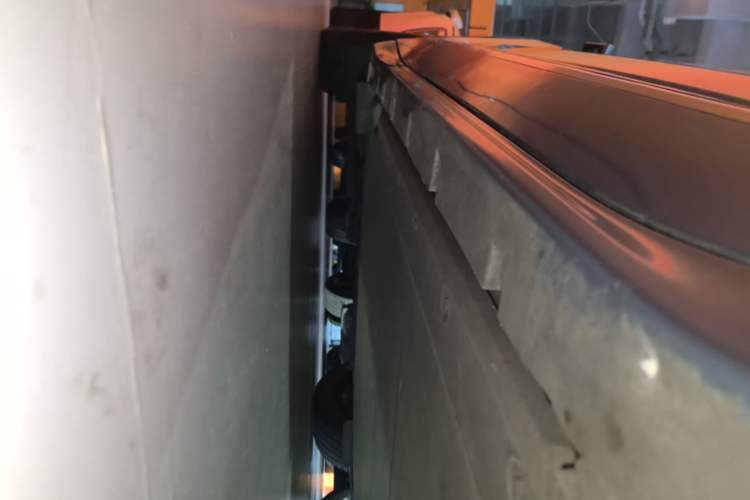 Used Zeekr 001 2021 Ultra-Long Range Single-Motor WE Edition Right Side Sill