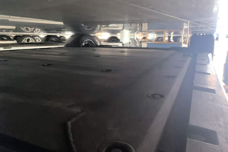 Used Zeekr 001 2021 Long-Range Dual-Motor WE Edition Right Side Sill