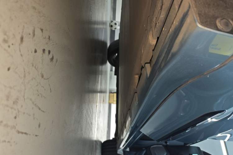 Used Zeekr 001 2021 Ultra-Long Range Single-Motor WE Edition Right Side Sill
