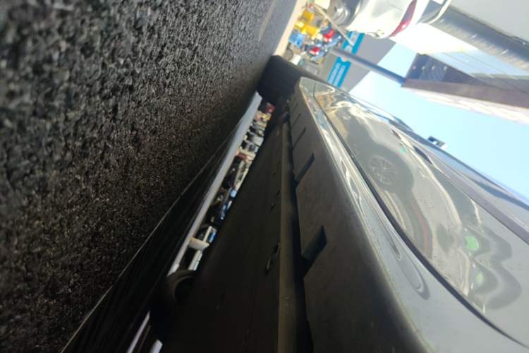 Used Zeekr 001 2021 Ultra-Long Range Single-Motor WE Edition Right Side Sill