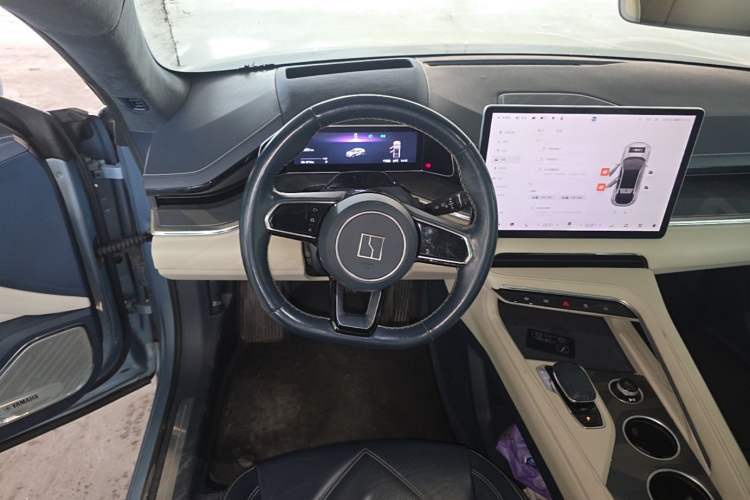 Used Zeekr 001 2021 Ultra-Long Range Dual-Motor YOU Version Steering Wheel