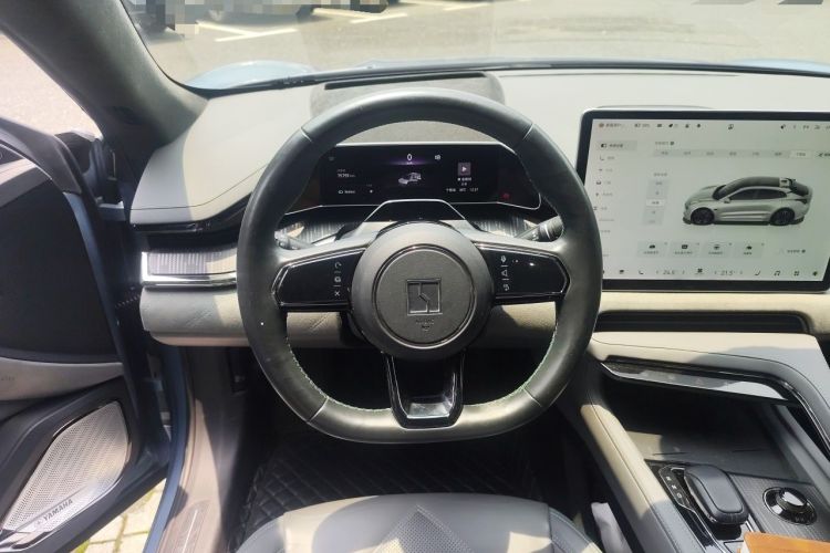 Used Zeekr 001 2021 Ultra-Long Range Dual-Motor YOU Version Steering Wheel