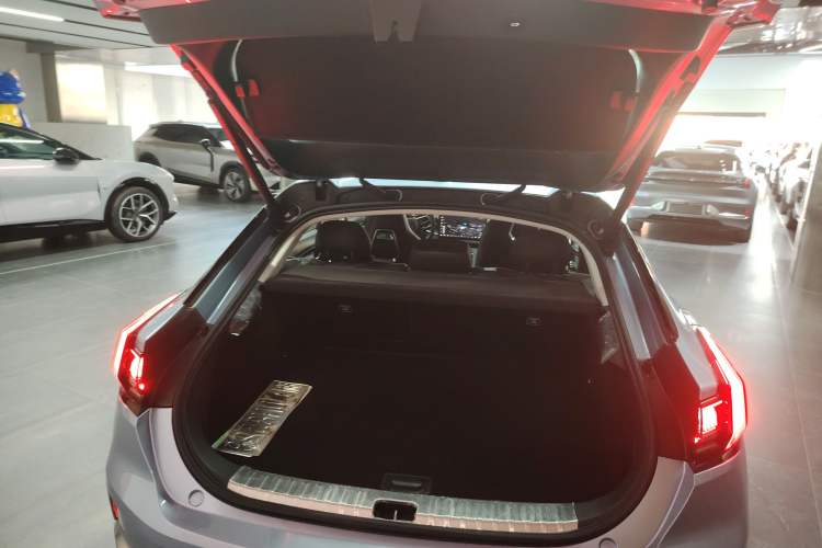 Used Zeekr 001 2021 Long-Range Dual-Motor WE Edition Trunk