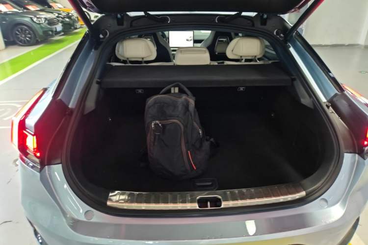 Used Zeekr 001 2021 Long-Range Dual-Motor WE Edition Trunk